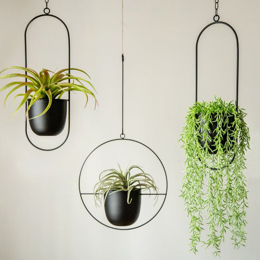 DecoBloom Hanging Planter – Elegant Indoor & Outdoor Metal Plant Pot with Chain