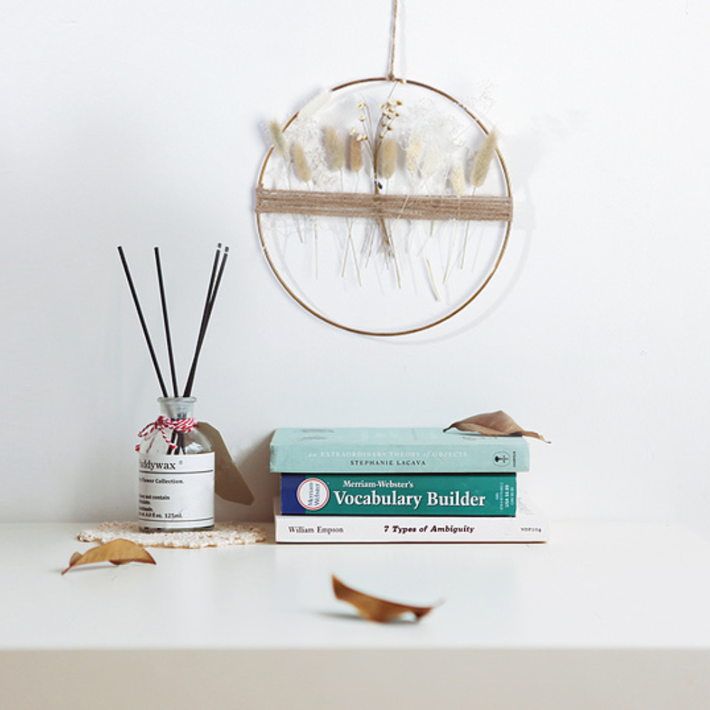 Fleur de Vie Artificial Floral Wreath – Realistic Flower Wreath for Front Door & Home Décor