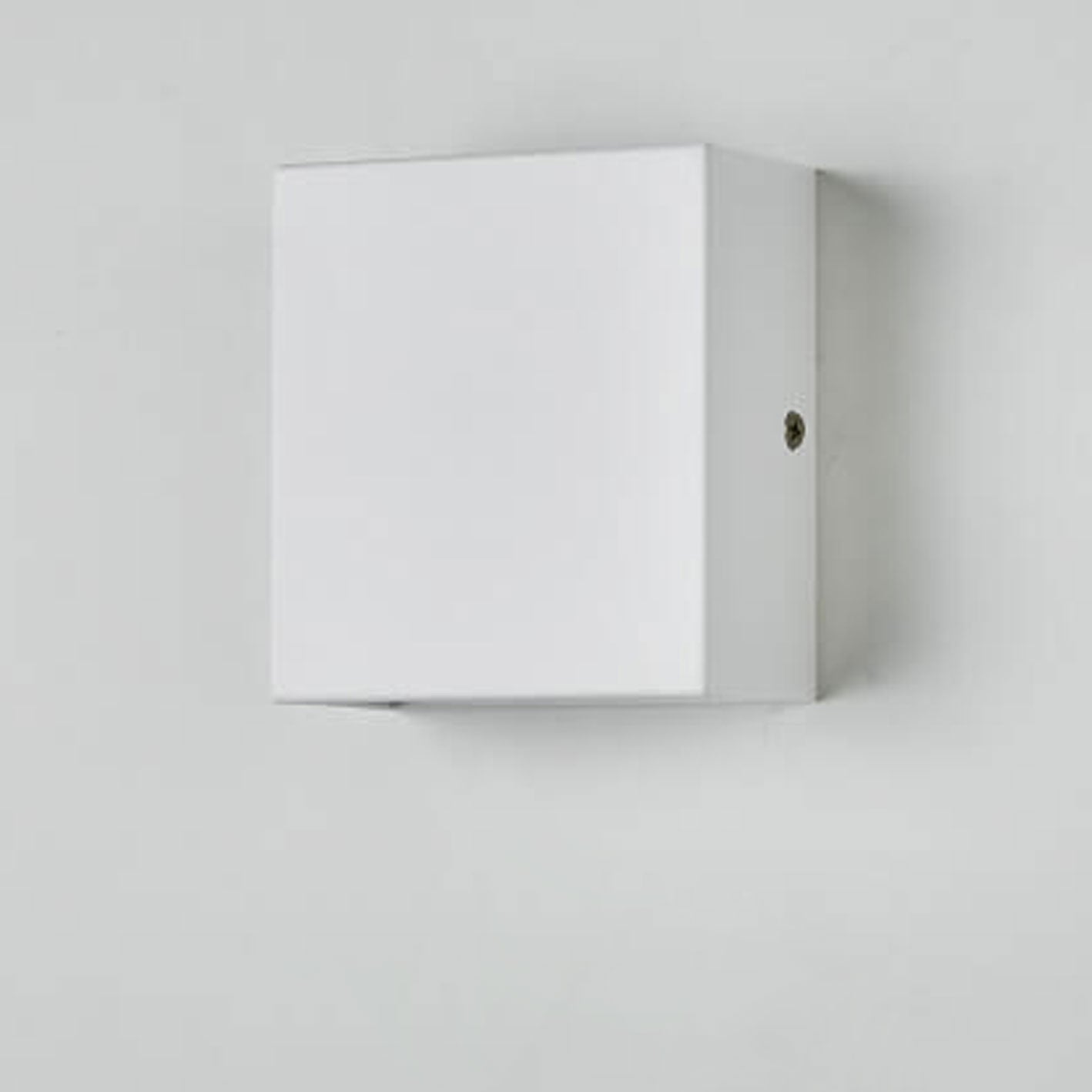 Smart LED Wall Light with Motion Sensor – Indoor & Outdoor Modern Lighting