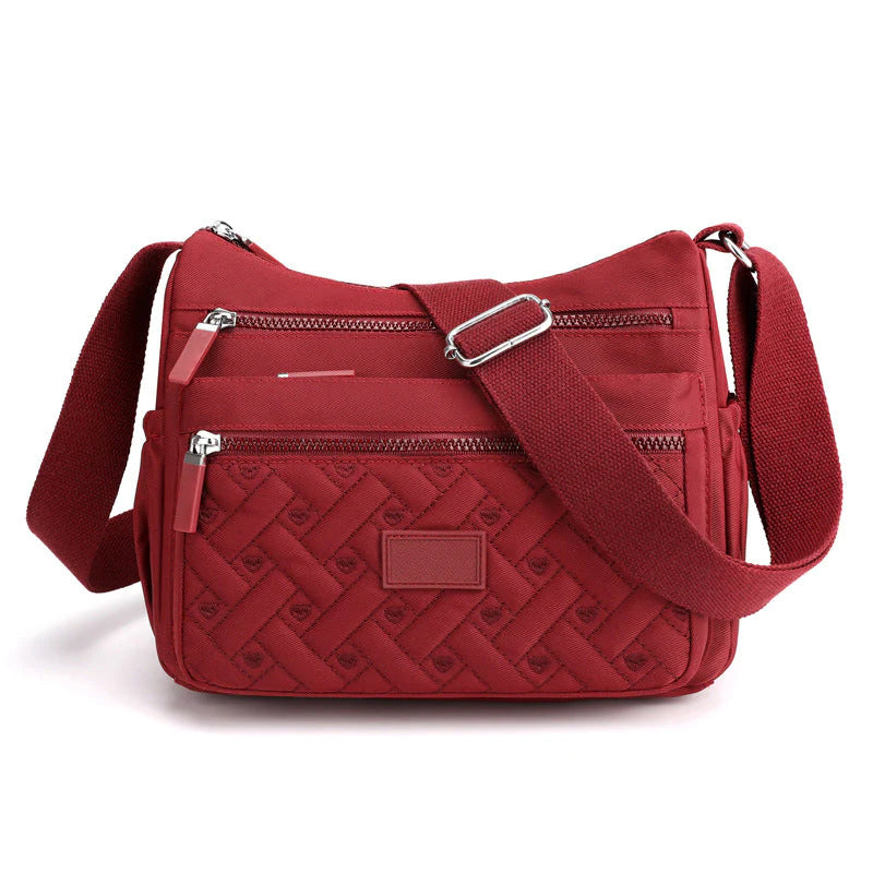 Classic Luxury Shoulder Bag – Elegant & Spacious Everyday Handbag