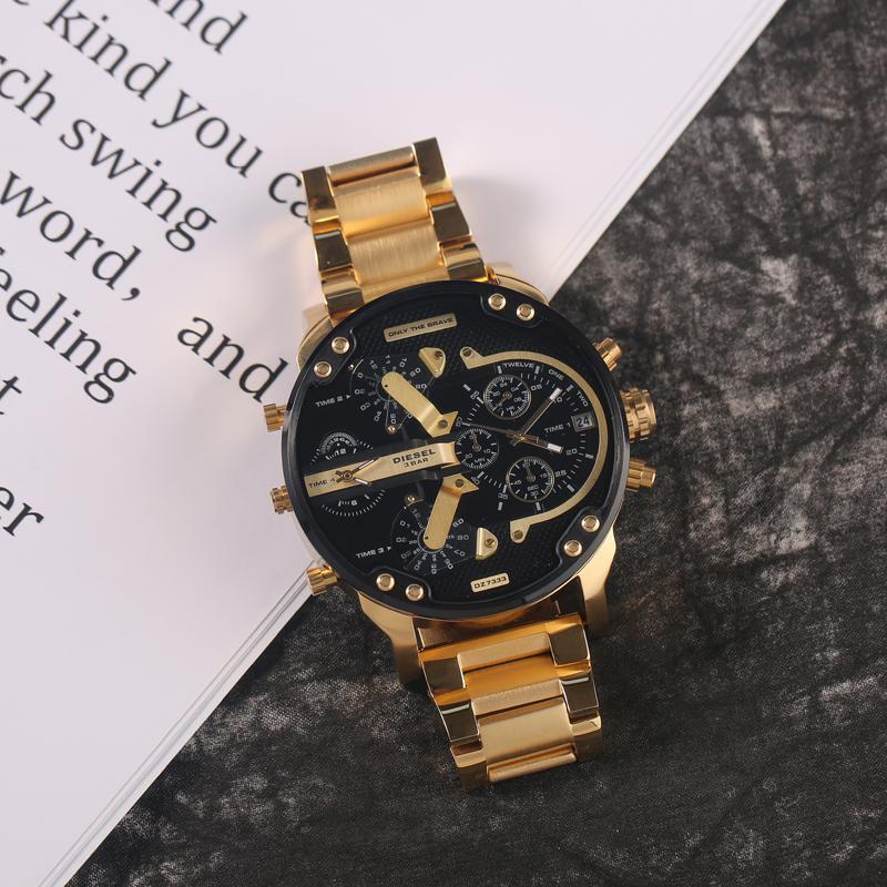 Stainless Steel Chronograph Quartz Watch – Elegant Men’s Luxury Timepiece