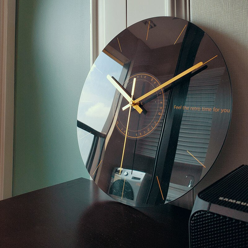 Elegant Glass Wall Clock – A Timeless Touch of Sophistication