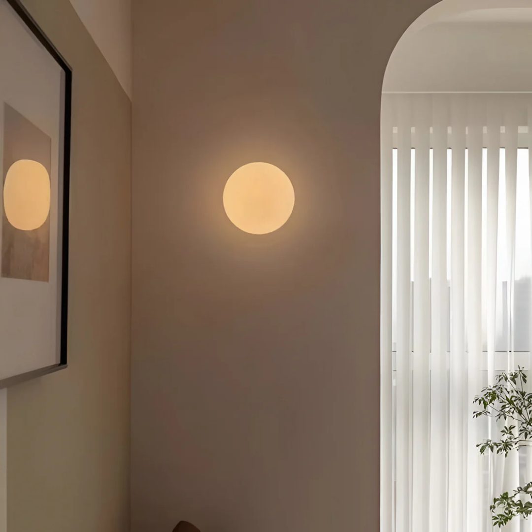 Pietas – Elegant Glass Wall Light for Modern Interiors