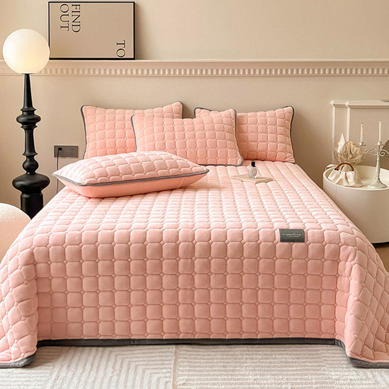 Modern Soft Throw Blanket with Square Texture – Stylish Fluffy Bed & Sofa Cover