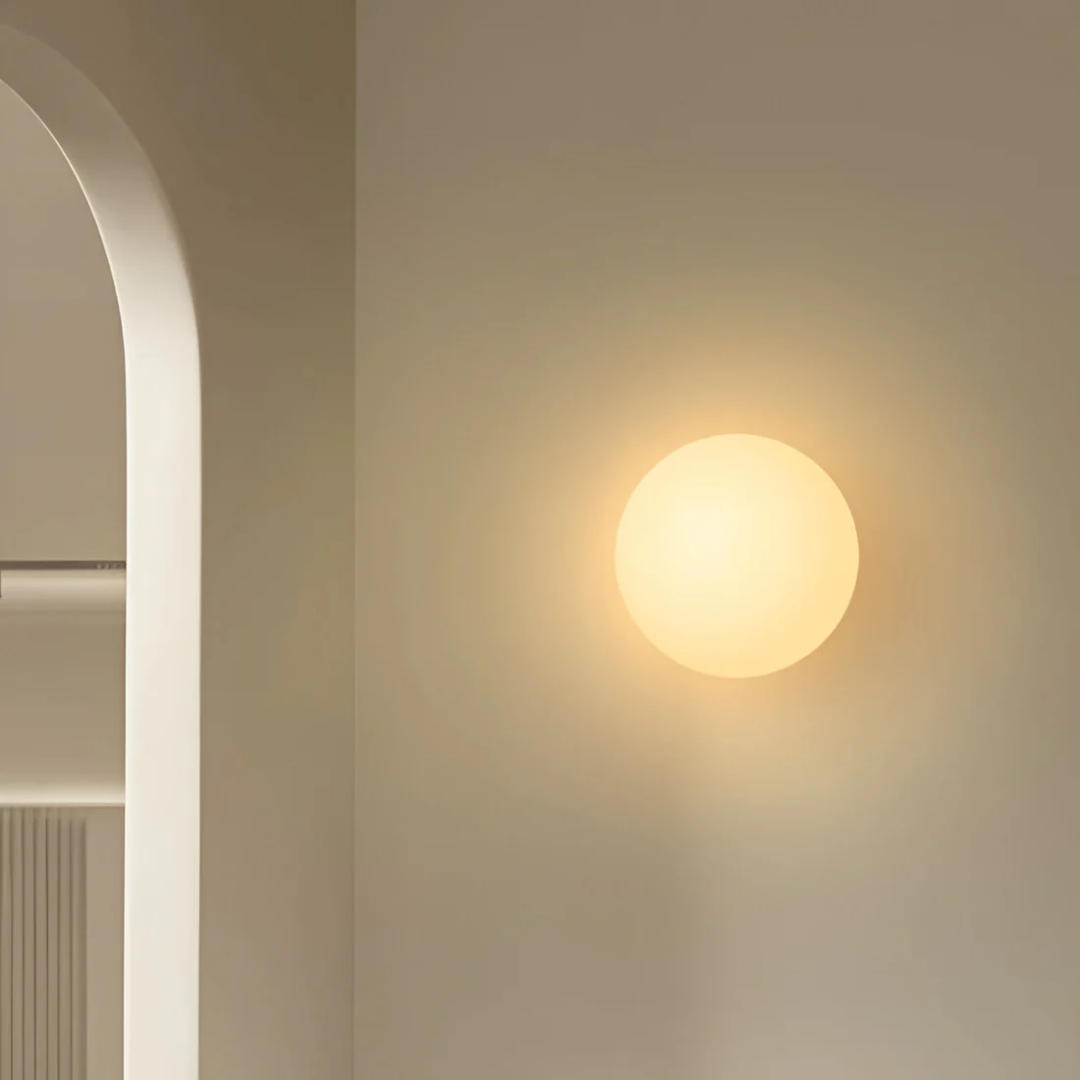 Pietas – Elegant Glass Wall Light for Modern Interiors