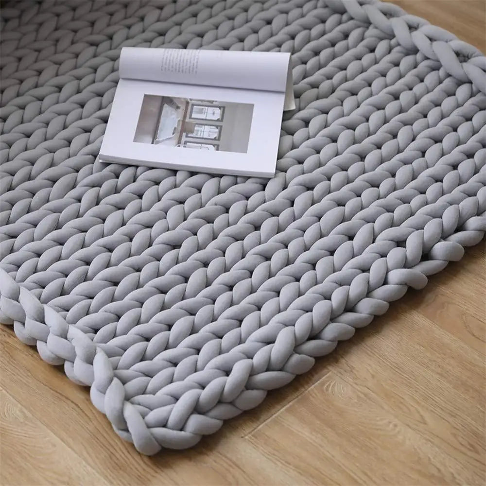 Chunky Knit Handmade Weighted Throw – Ultra-Cozy & Stylish Blanket