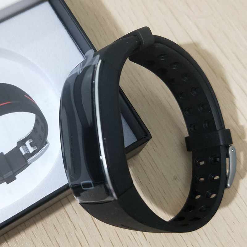 SmartFit Bluetooth Smartwatch – Fitness & Health Tracker for Everyday Use