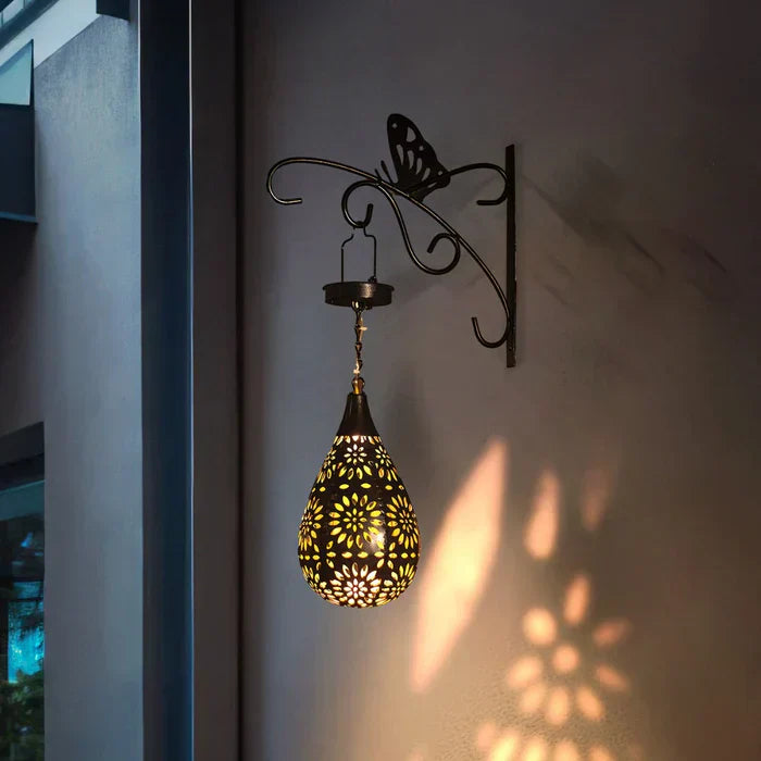 Solar-Powered Weatherproof Garden Light – Elegant Outdoor LED Lighting