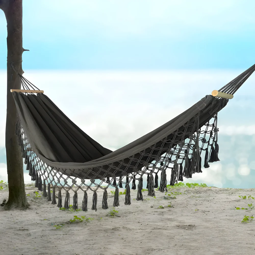 Velri Premium Hammock with Wooden Spreader Bars – Indoor & Outdoor Comfort