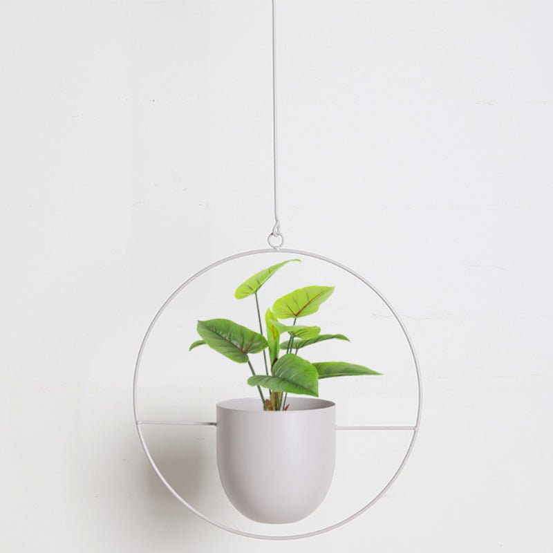 DecoBloom Hanging Planter – Elegant Indoor & Outdoor Metal Plant Pot with Chain