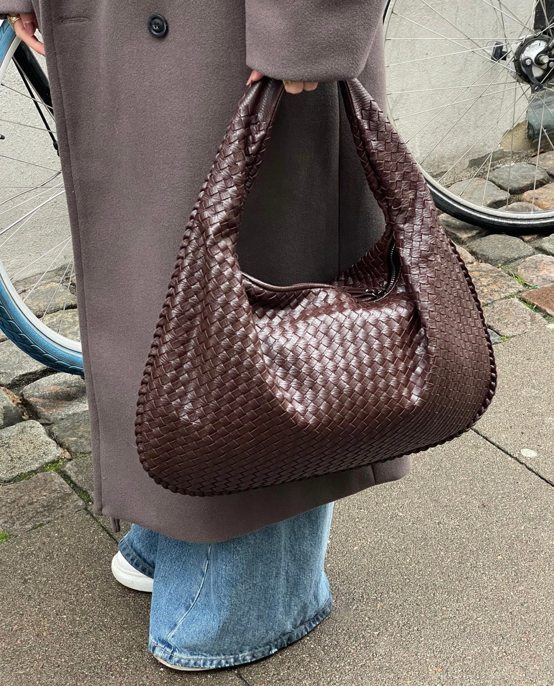 Zorina – Stylish Multifunctional Crossbody Bag