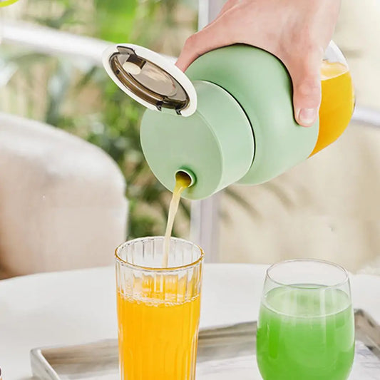 FreshBlend – Wireless Portable Juicer & Smoothie Maker
