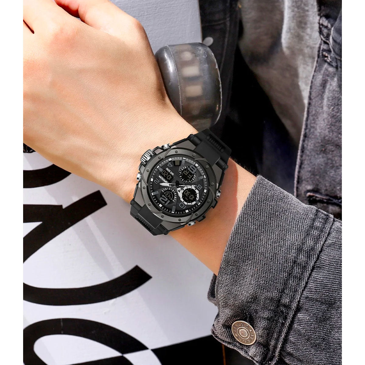 TitanGuard Military Men's Watch – Rugged Multifunctional Analog & Digital Timepiece