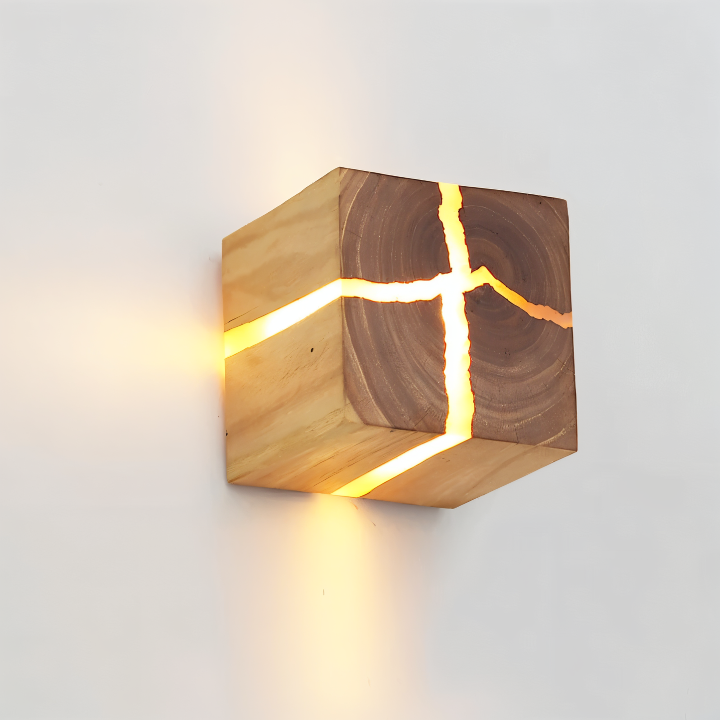 QuadCrackle Wooden Wall Light – Handcrafted LED Wall Lamp with Artistic Crackle Design