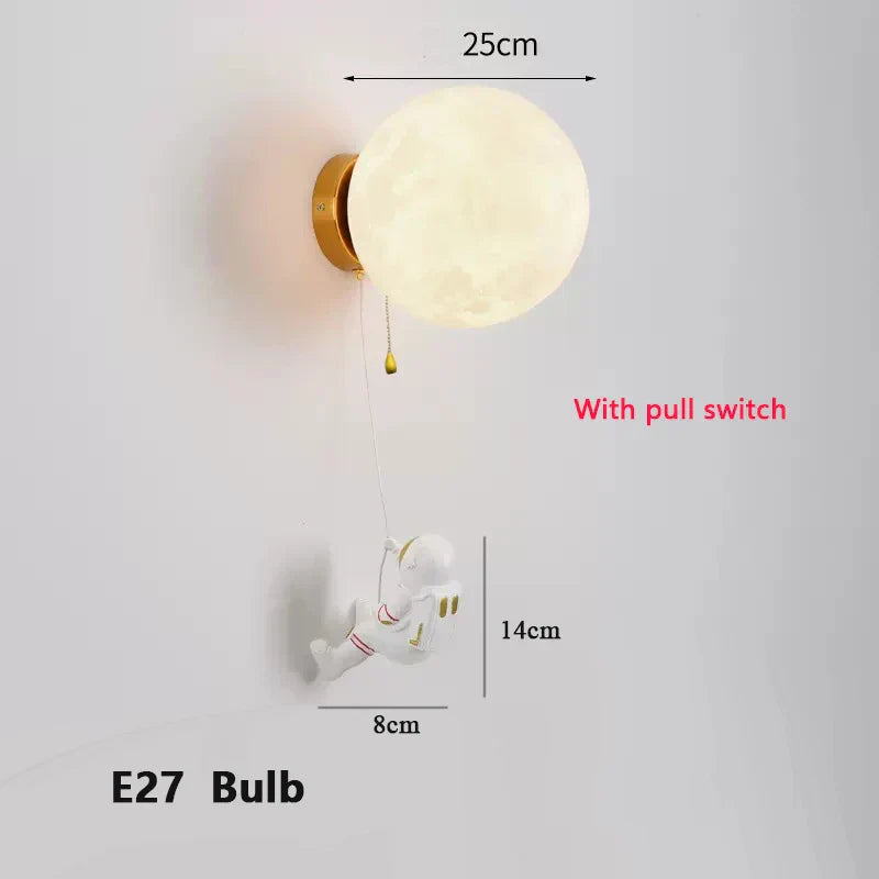 LunarGlow Wall Lamp – Moon-Shaped Astronaut LED Wall Light