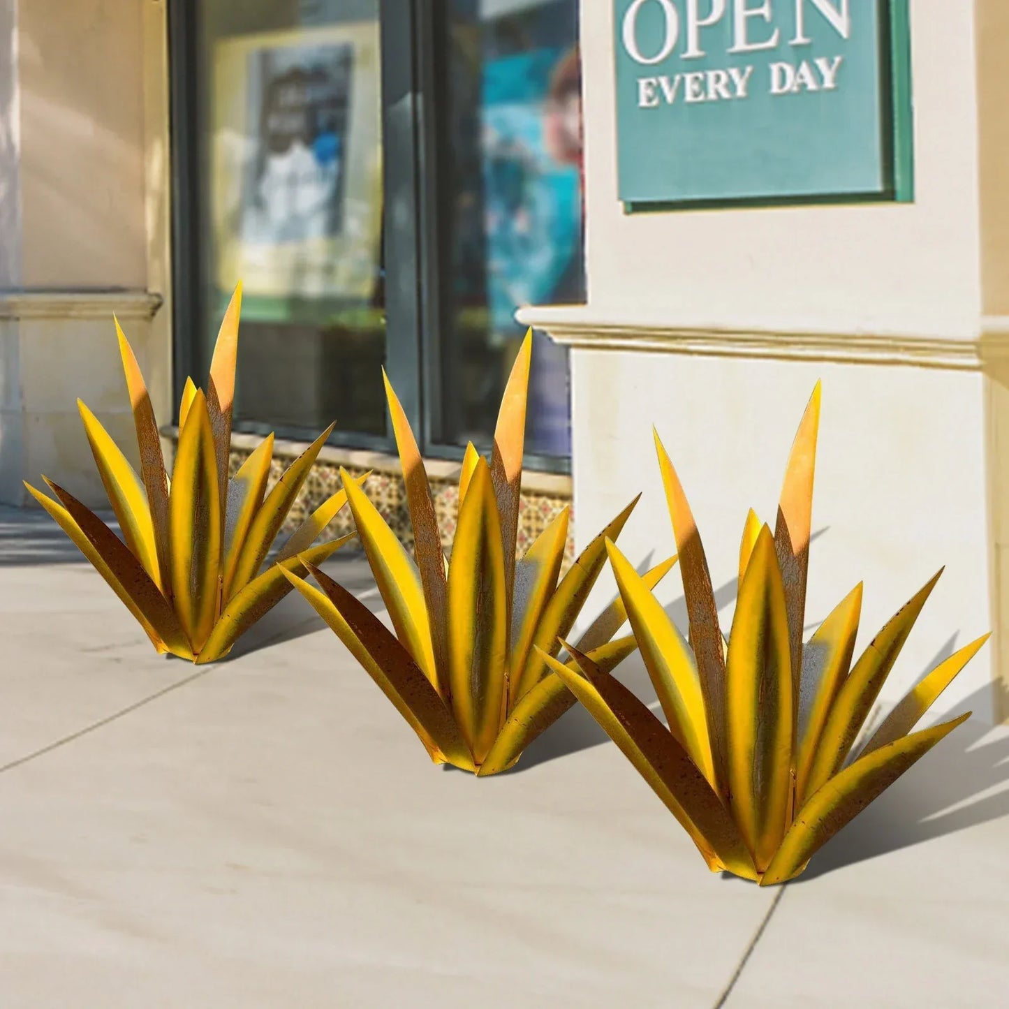 Eternal Agave – Handcrafted Rust-Proof Metal Garden Sculpture for Indoor & Outdoor Decor