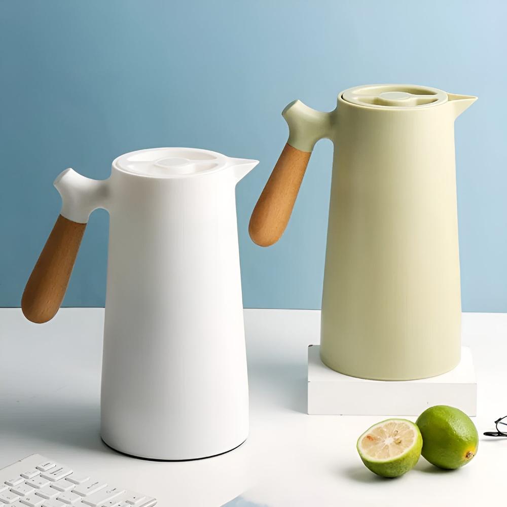 Thermora – Insulated Carafe with Wooden Handle | Stylish Vacuum Flask for Hot & Cold Drinks