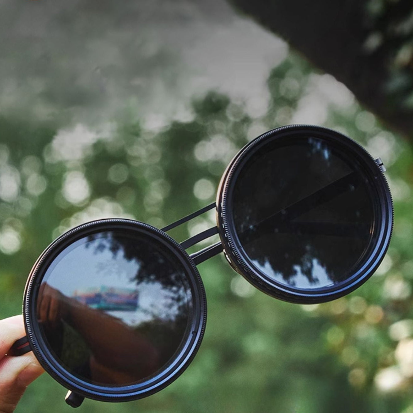 Unisex Round Polarised Sunglasses – Adjustable Light Reduction – Premium Metal Frame
