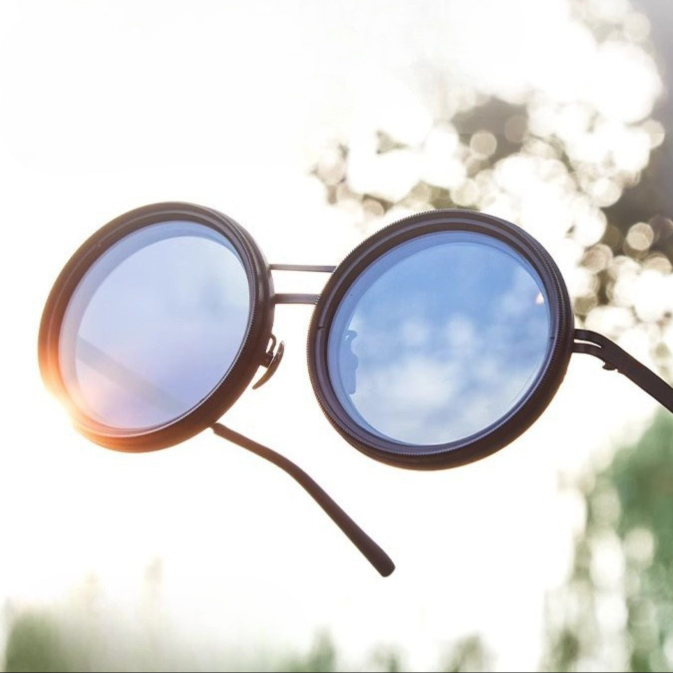 Unisex Round Polarised Sunglasses – Adjustable Light Reduction – Premium Metal Frame