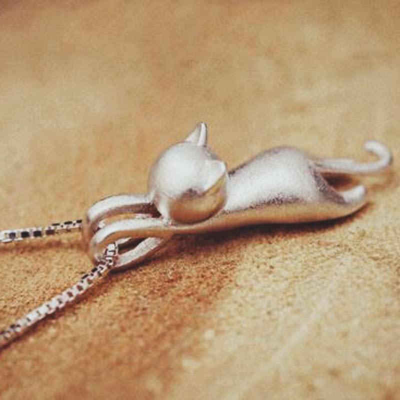 Vivara – Sterling Silver Cat Necklace with Elegant Charm Pendant