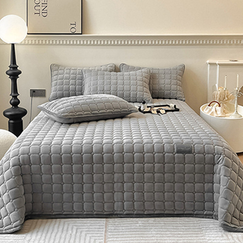 Modern Soft Throw Blanket with Square Texture – Stylish Fluffy Bed & Sofa Cover