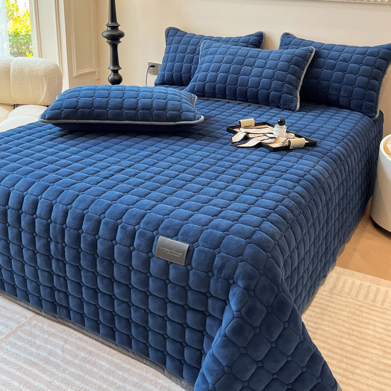 Modern Soft Throw Blanket with Square Texture – Stylish Fluffy Bed & Sofa Cover