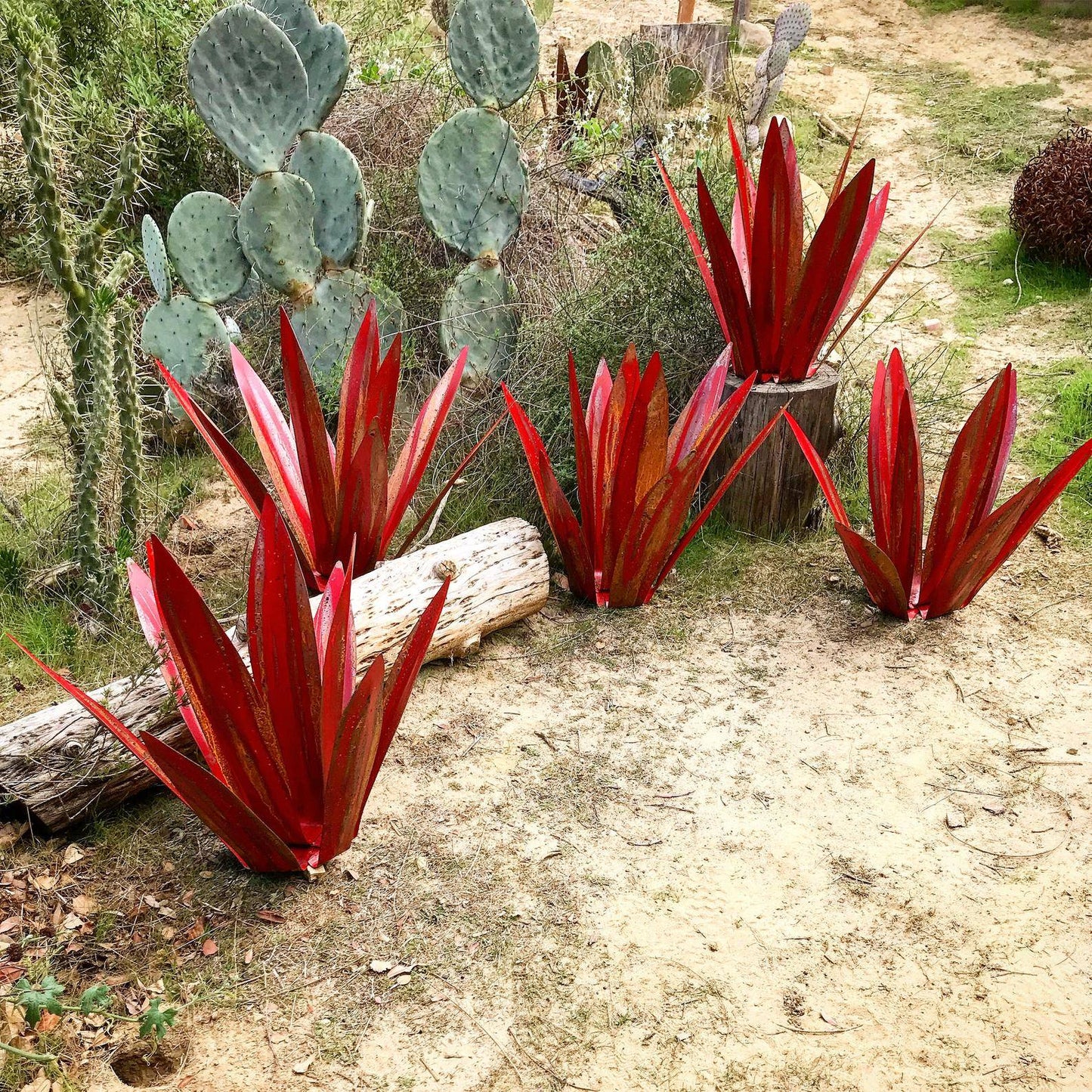 Eternal Agave – Handcrafted Rust-Proof Metal Garden Sculpture for Indoor & Outdoor Decor