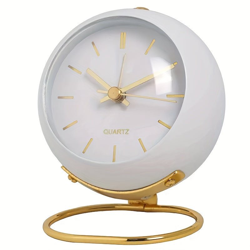 Buzzley Retro Silent Alarm Clock – Vintage Metal Analogue Clock with Night Light