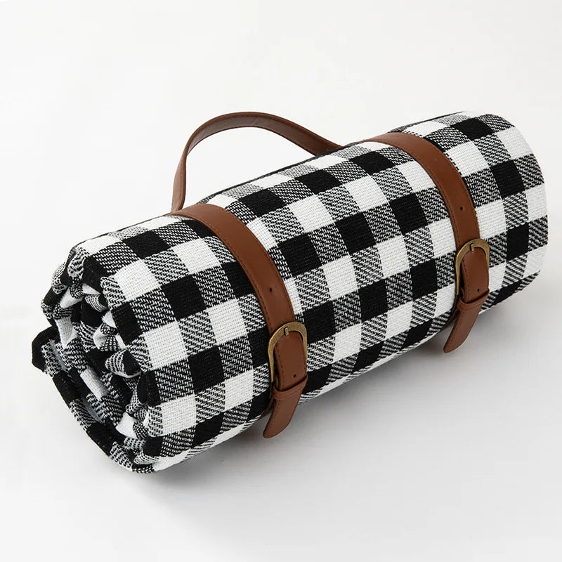 Waterproof Picnic Blanket – Foldable Outdoor Mat for Camping, Beach & Garden (150x200 cm)
