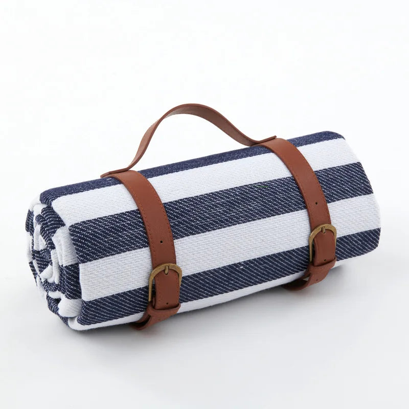 Waterproof Picnic Blanket – Foldable Outdoor Mat for Camping, Beach & Garden (150x200 cm)