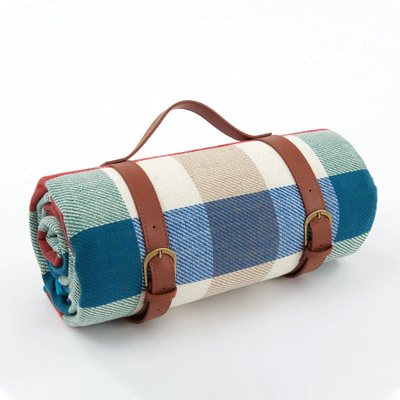 Waterproof Picnic Blanket – Foldable Outdoor Mat for Camping, Beach & Garden (150x200 cm)