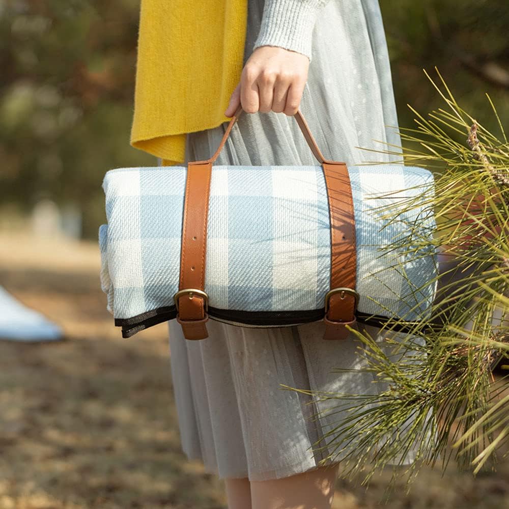 Waterproof Picnic Blanket – Foldable Outdoor Mat for Camping, Beach & Garden (150x200 cm)