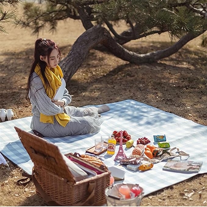 Waterproof Picnic Blanket – Foldable Outdoor Mat for Camping, Beach & Garden (150x200 cm)