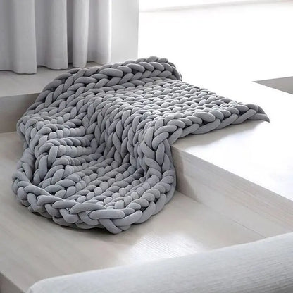 Chunky Knit Handmade Weighted Throw – Ultra-Cozy & Stylish Blanket