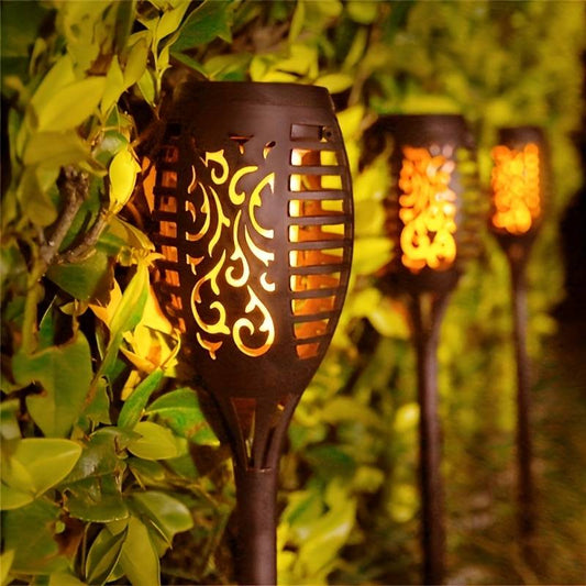 SolarFlare – Outdoor Solar Torch with Realistic Flickering Flame & Weatherproof Design