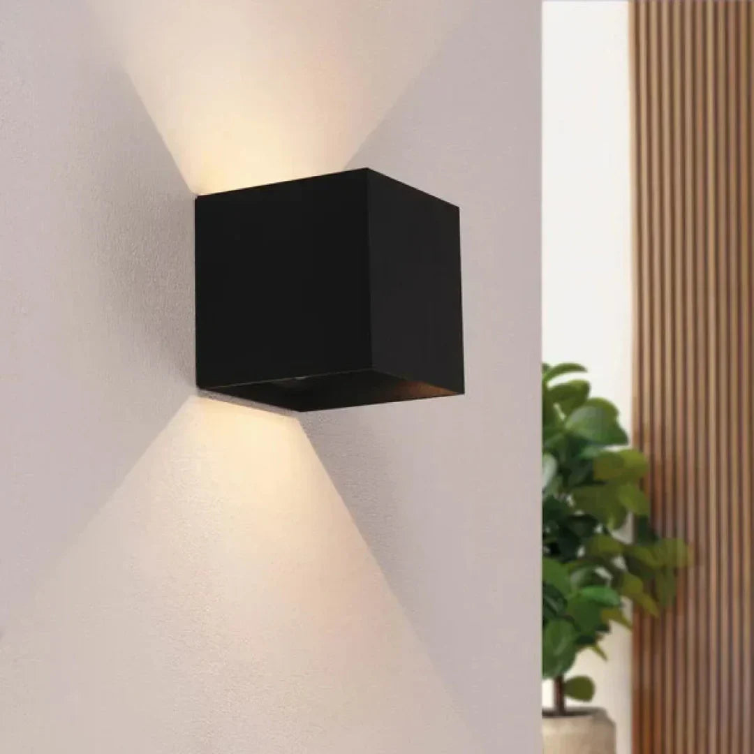 Luxe Wireless Rechargeable Wall Light – Motion Sensor & Warm LED Lighting (2700K)