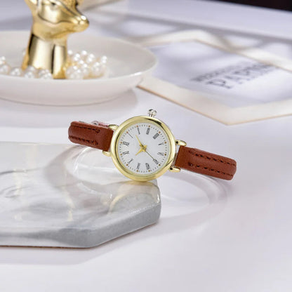 Billie | Elegant Round Women’s Watch with Roman Numerals – Minimalist Gold Timepiece