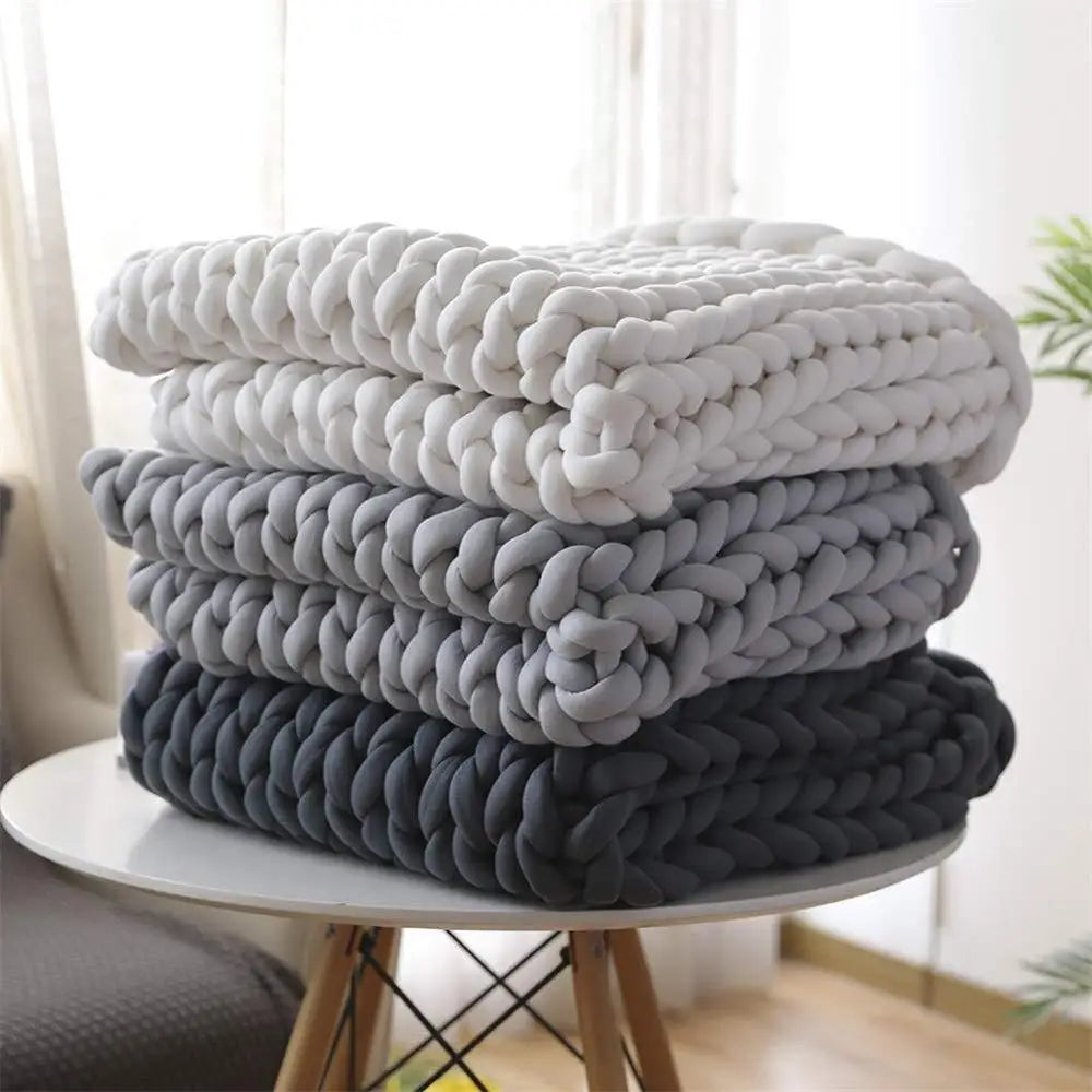 Chunky Knit Handmade Weighted Throw – Ultra-Cozy & Stylish Blanket