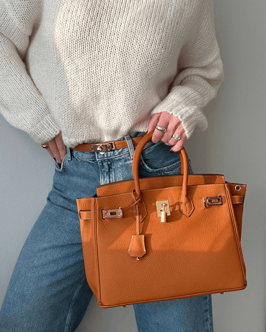 Luxury Leather Handbag for Women – Elegant & Timeless Shoulder Bag