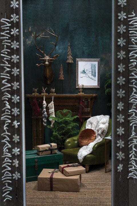 Unique Animal Head Wall Decor – Stylish & Playful Home Accent