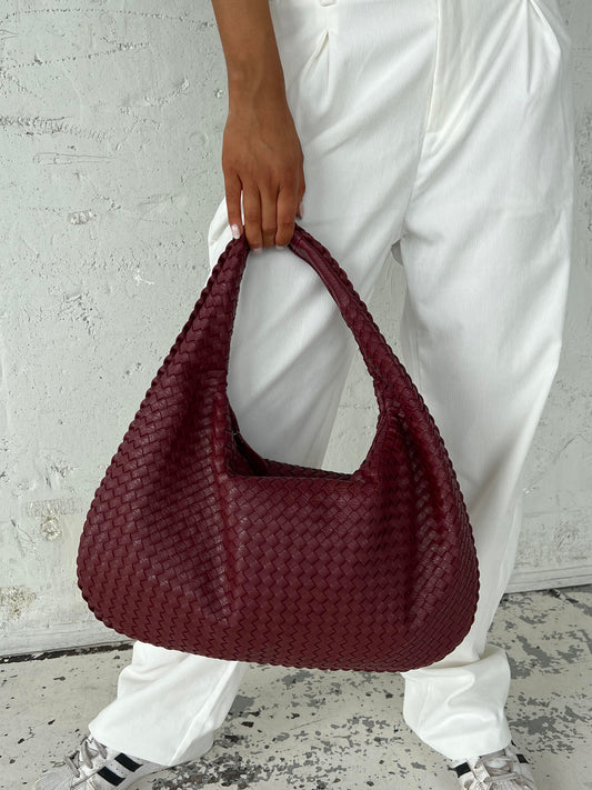 Zorina – Stylish Multifunctional Crossbody Bag