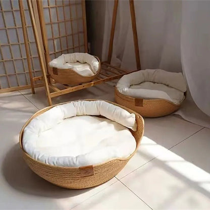 Bambora Luxury Pet Bed – Breathable Bamboo Basket for Cats & Small Dogs