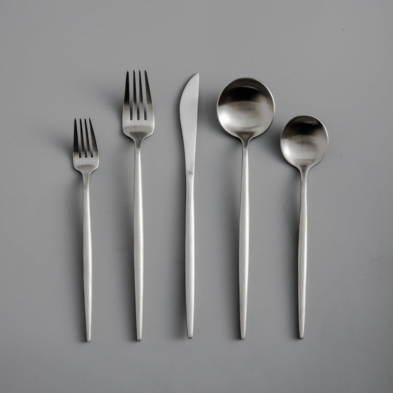 Minimalist Flatware Set – 20-Piece Titanium-Coated Stainless Steel Cutlery | Modern Matte Finish for Elegant Dining