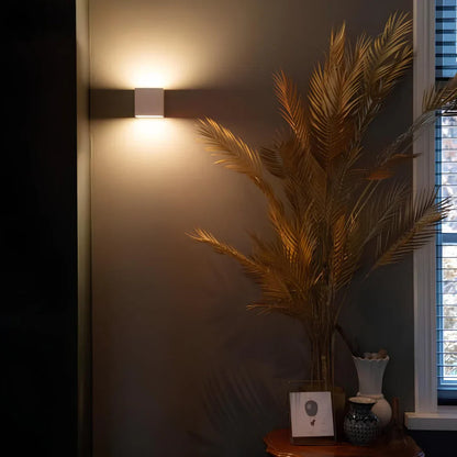 Luxe Wireless Rechargeable Wall Light – Motion Sensor & Warm LED Lighting (2700K)