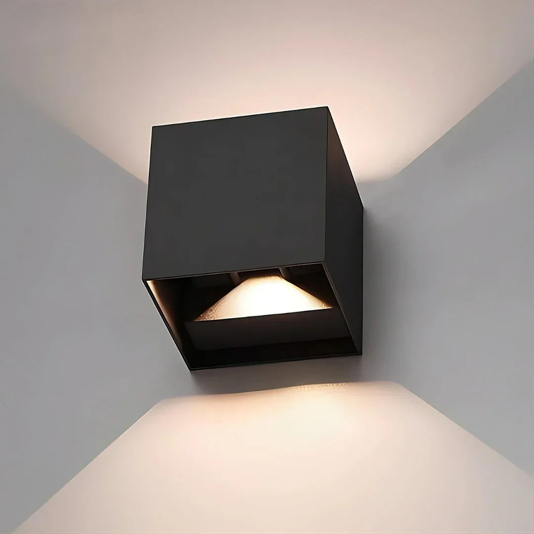 Luxe Wireless Rechargeable Wall Light – Motion Sensor & Warm LED Lighting (2700K)