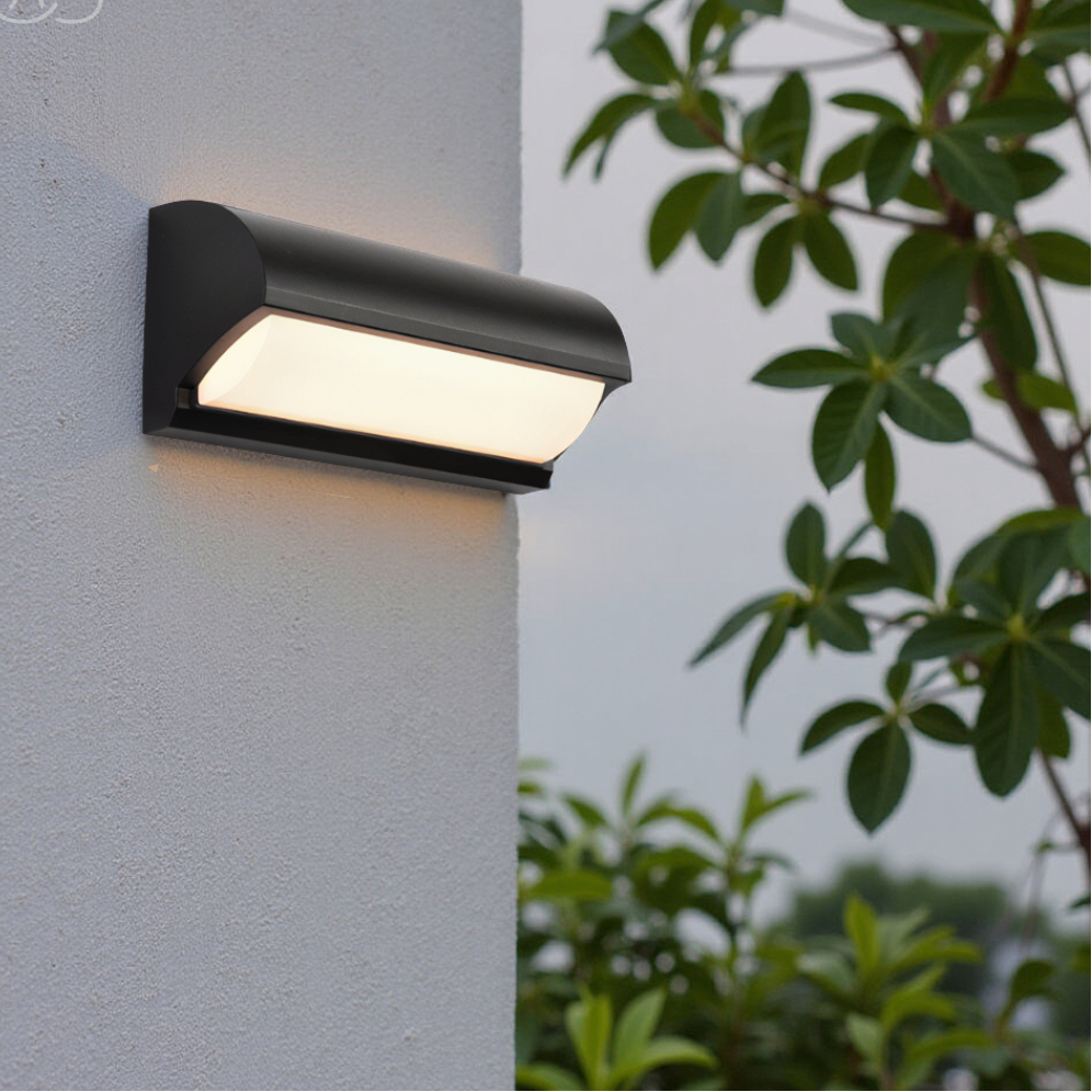 Modern Black Outdoor LED Wall Light – Weatherproof Warm Lighting for Garden, Patio & Entryways