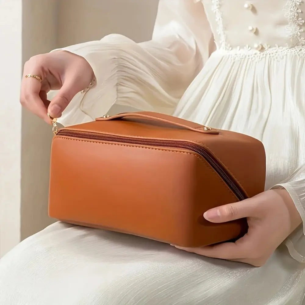 Luxury Makeup and Toiletry Bag – Travel Cosmetic Organiser with Multiple Compartments