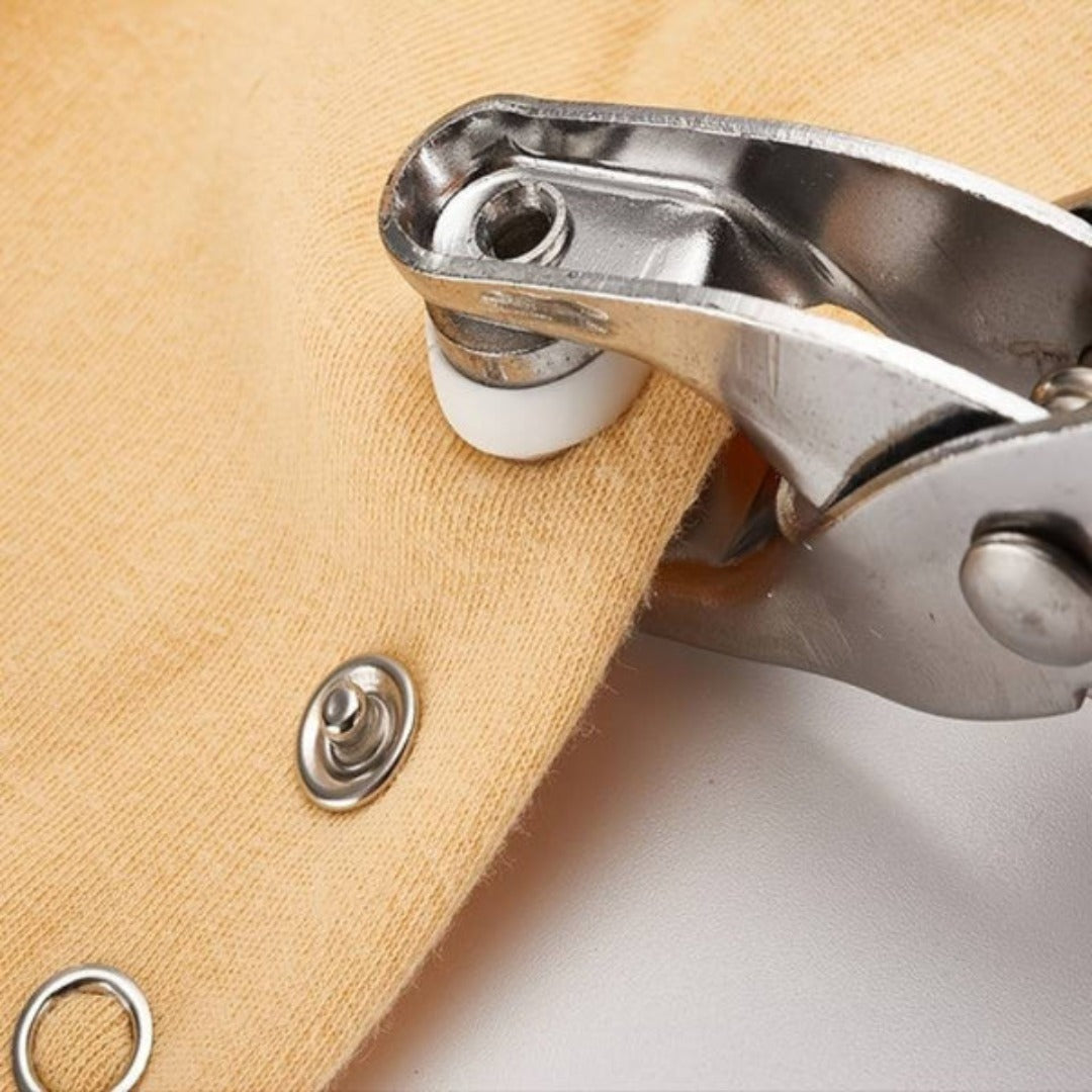 SnapPliers Snap Fastener Pliers – Precision Tool for Easy Button Attachment on Fabric, Leather & DIY Projects