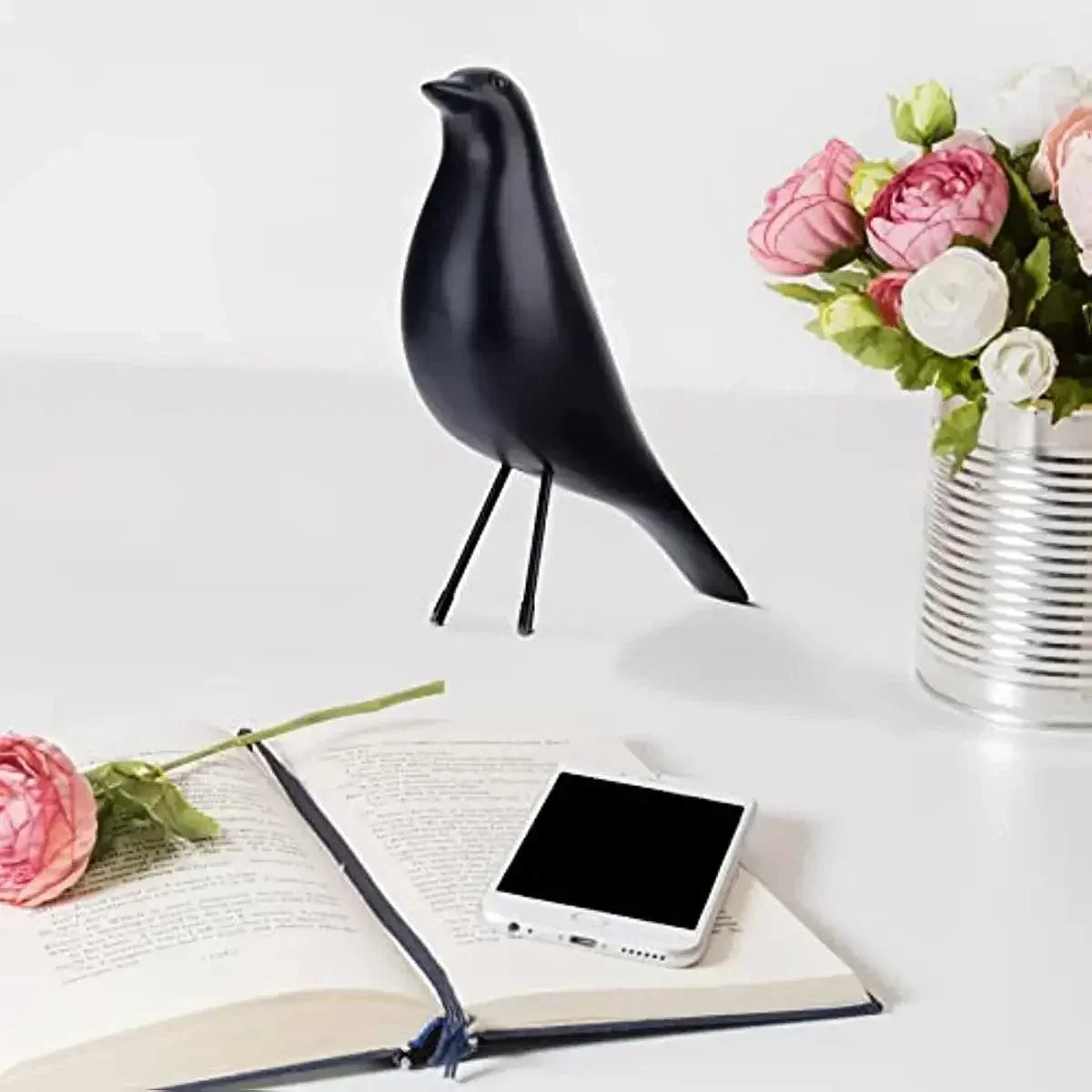 Minimalist Bird Sculpture – Elegant Decorative Accent for Home & Office
