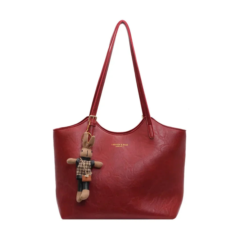 Mirella | Classic Women’s Shopper Bag with Charm – Elegant, Spacious & Timeless